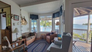 TV, fireplace, DVD player