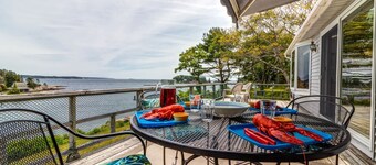 Breathtaking Oceanfront Views, Private Dock & Osprey Nest at Merwick Cottage