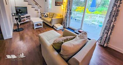 You and Your Dog Will Love This Boothbay Harbor Cottage