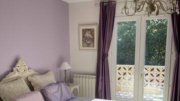 1 chambre, coffres-forts dans les chambres, bureau