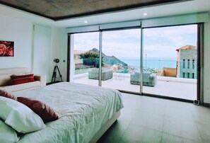 5 habitaciones, tabla de planchar con plancha, internet y ropa de cama