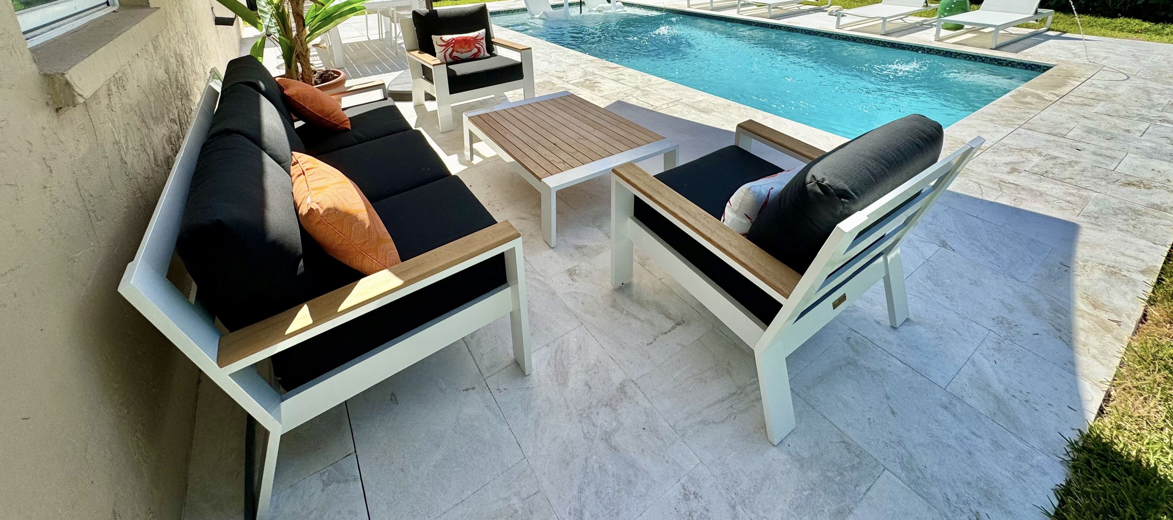 SALE! It's A Vibe! 1 Mile to the Beach! Brand New Heated Pool with Sundeck!