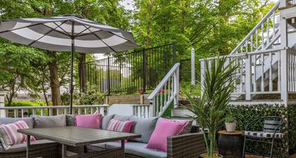 Walk to Lake & Downtown: Hot Tub and Game Room
