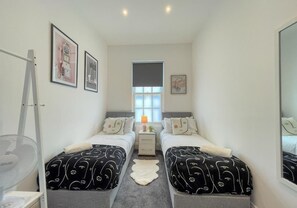 2 Schlafzimmer, Bügeleisen/Bügelbrett, kostenloses WLAN, Bettwäsche