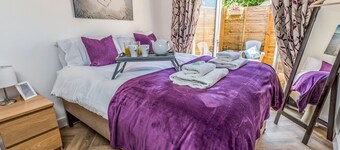 Charming Chalet A Stone's Throw From The Beach! - Pass the Keys