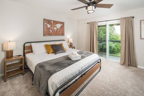 14 bedrooms, iron/ironing board, travel crib, free WiFi - The Ultimate Mountain Retreat: Six Townhomes! (Banner Elk)