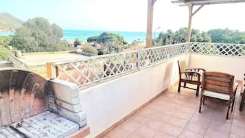 Apartment | Terrace/patio