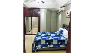 1 chambre, chambres insonorisées, fer et planche à repasser