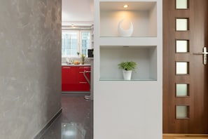 Leilighet, 1 soverom, kjøkken | Eget kjøkken | Mikrobølgeovn, oppvaskmaskin og kjøkkenutstyr