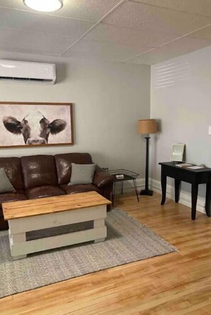 Una Smart TV, libros