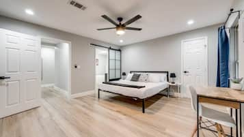 3 makuuhuonetta, silitysrauta/-lauta, Wi-Fi, vuodevaatteet