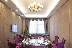 用餐