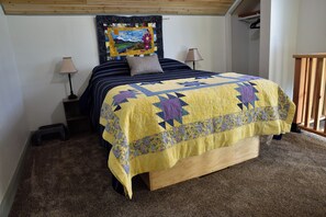 3 habitaciones, tabla de planchar con plancha y cuna de viaje 