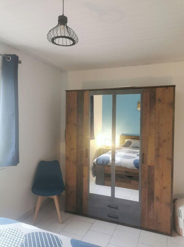 1 Schlafzimmer, Bügeleisen/Bügelbrett, kostenloses WLAN, Bettwäsche