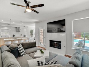 TV, fireplace, offices