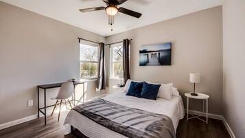 5 Schlafzimmer, Bügeleisen/Bügelbrett, WLAN, Bettwäsche