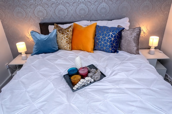 House, Multiple Beds | 2 bedrooms, iron/ironing board, free WiFi, bed sheets
