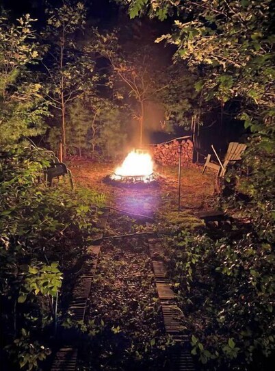 5 Bedroom Wooded Paradise (mins from wi dells)
