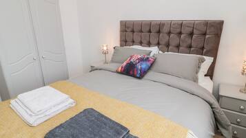 2 chambres, décor unique, ameublement unique, accès au Wi-Fi (inclus)