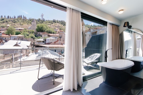 Strofi Boutique Hotel