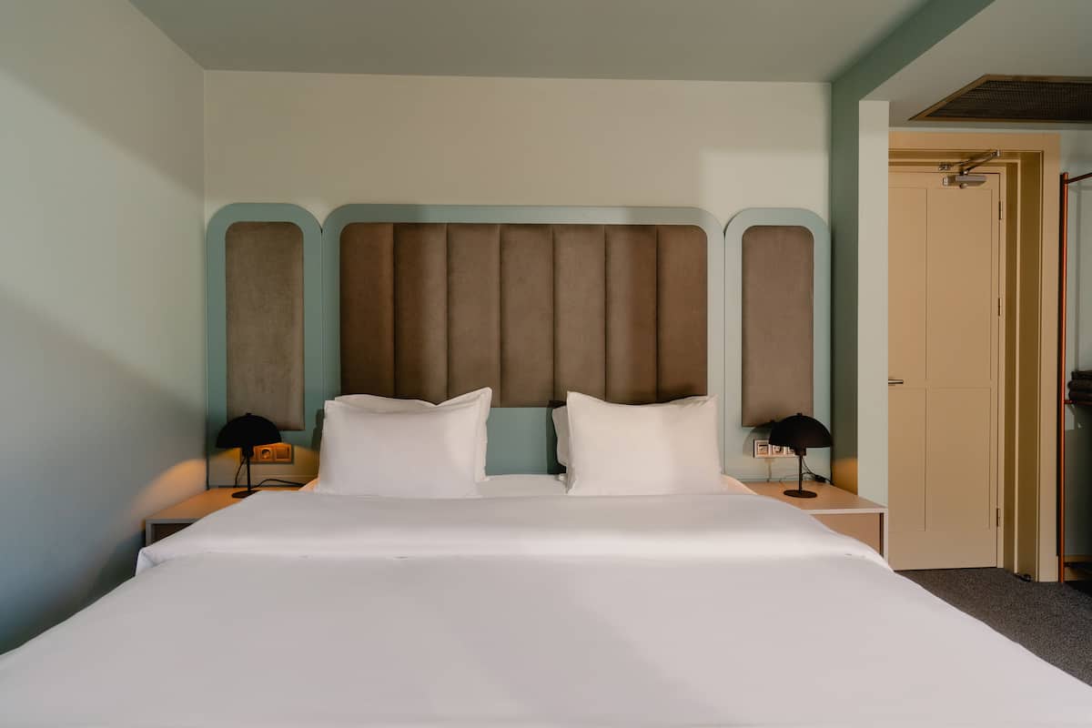 Presidential Double Room | Hypo-allergenic bedding, minibar, in-room safe, iron/ironing board