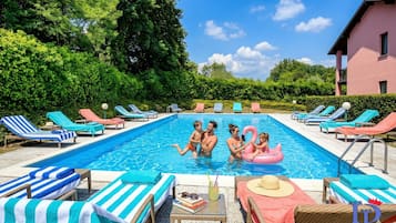 Piscina all'aperto