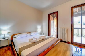 2 camere, ferro/asse da stiro, Wi-Fi gratuito, lenzuola