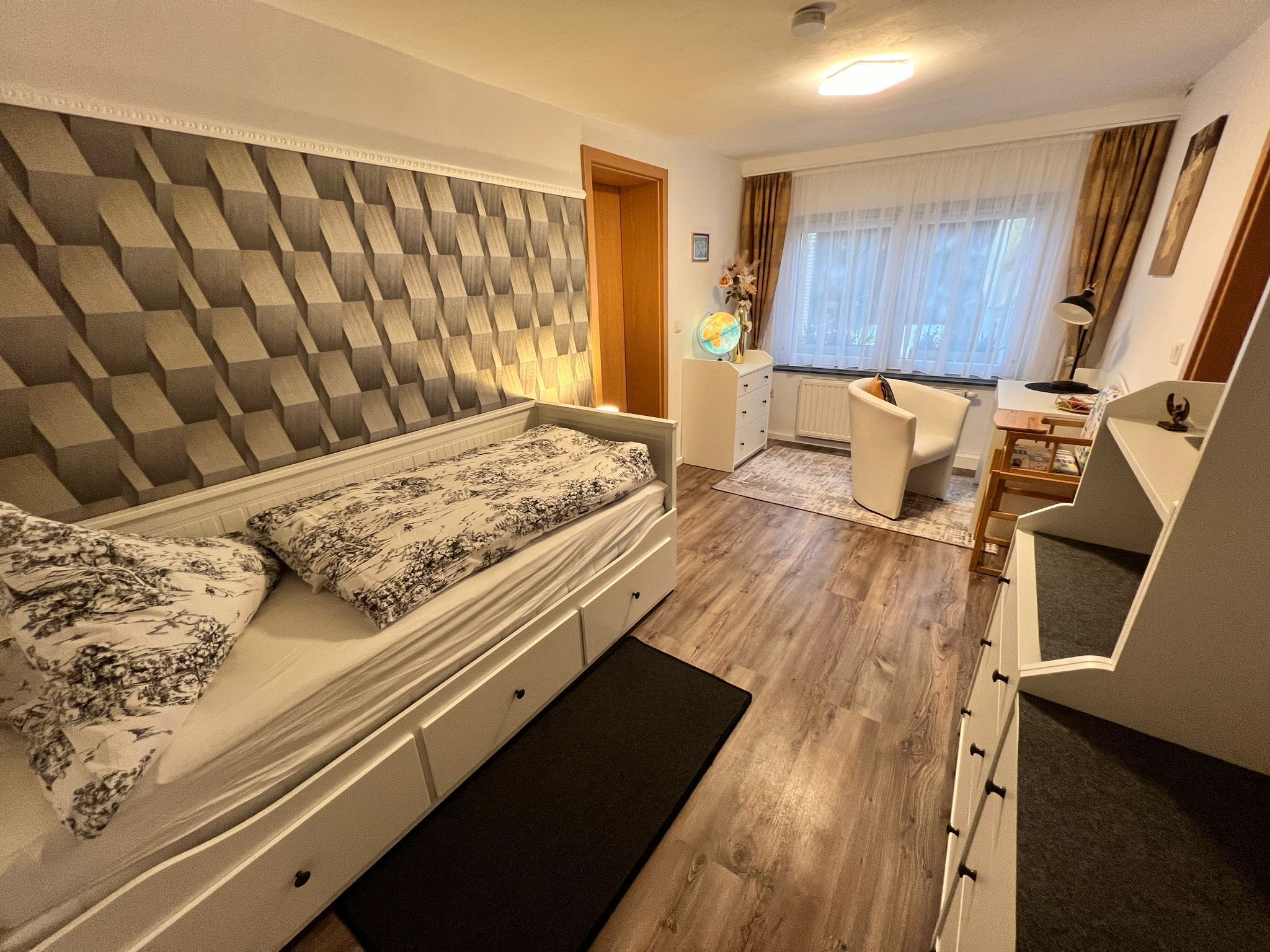 2 Schlafzimmer, Schreibtisch, Bügeleisen/Bügelbrett, kostenloses WLAN