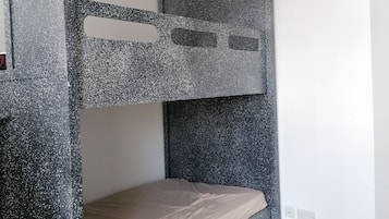 3 bedrooms, WiFi
