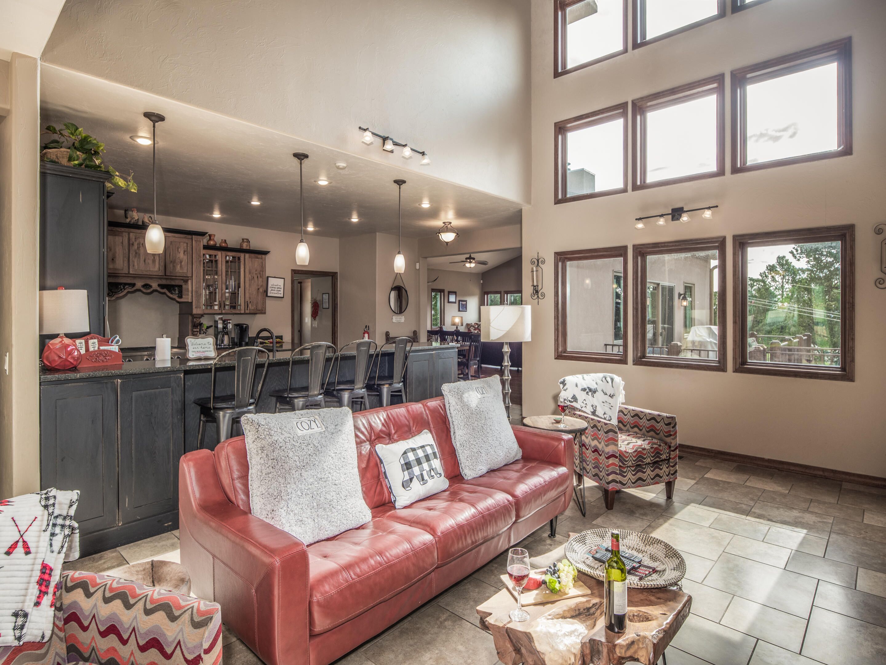 Avalon | Spacious Retreat, Treetop Views, Hot Tub - Ruidoso, NM