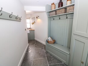 2 quartos, individualmente decorados, individualmente mobiliados