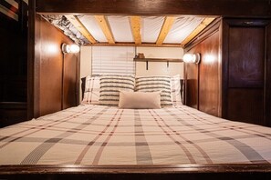 3 dormitorios, escritorio, tabla de planchar con plancha y wifi