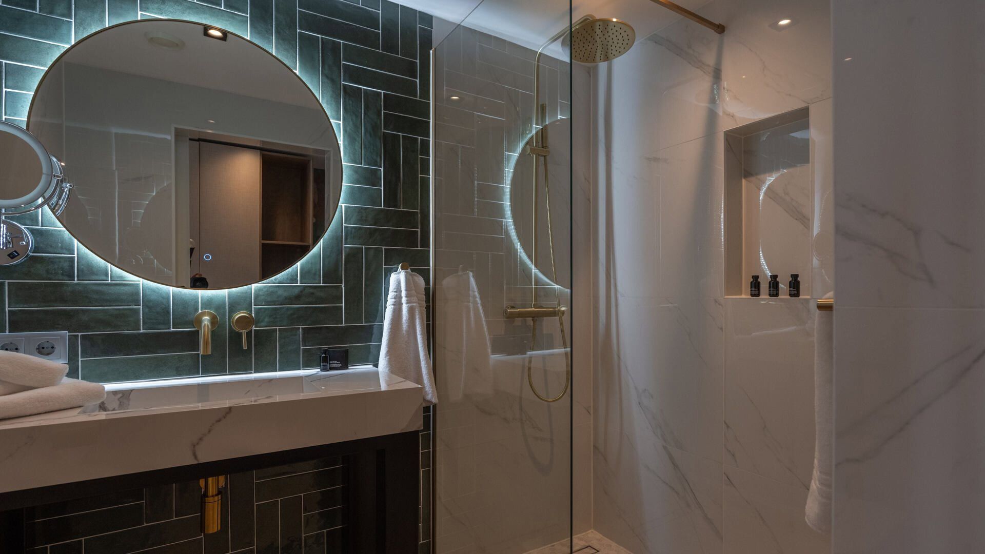 Bathroom | Shower, rainfall showerhead, free toiletries, hair dryer