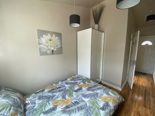 1 chambre, accès au Wi-Fi (inclus), literie fournie