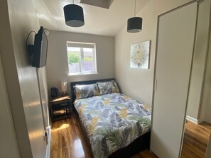 1 Schlafzimmer, kostenloses WLAN, Bettwäsche