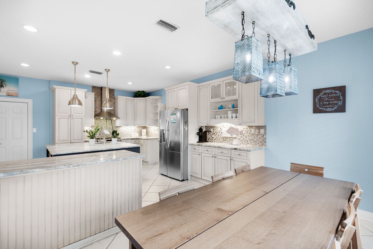 Photo 13 of 🐶️ Pet Friendly I Fenced Yard I 5BR Serenity by the Sea🐶️