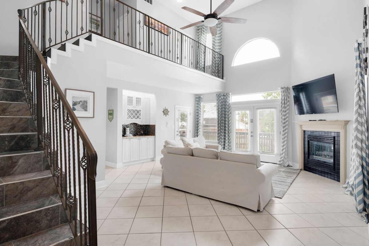 Photo 8 of 🐶️ Pet Friendly I Fenced Yard I 5BR Serenity by the Sea🐶️