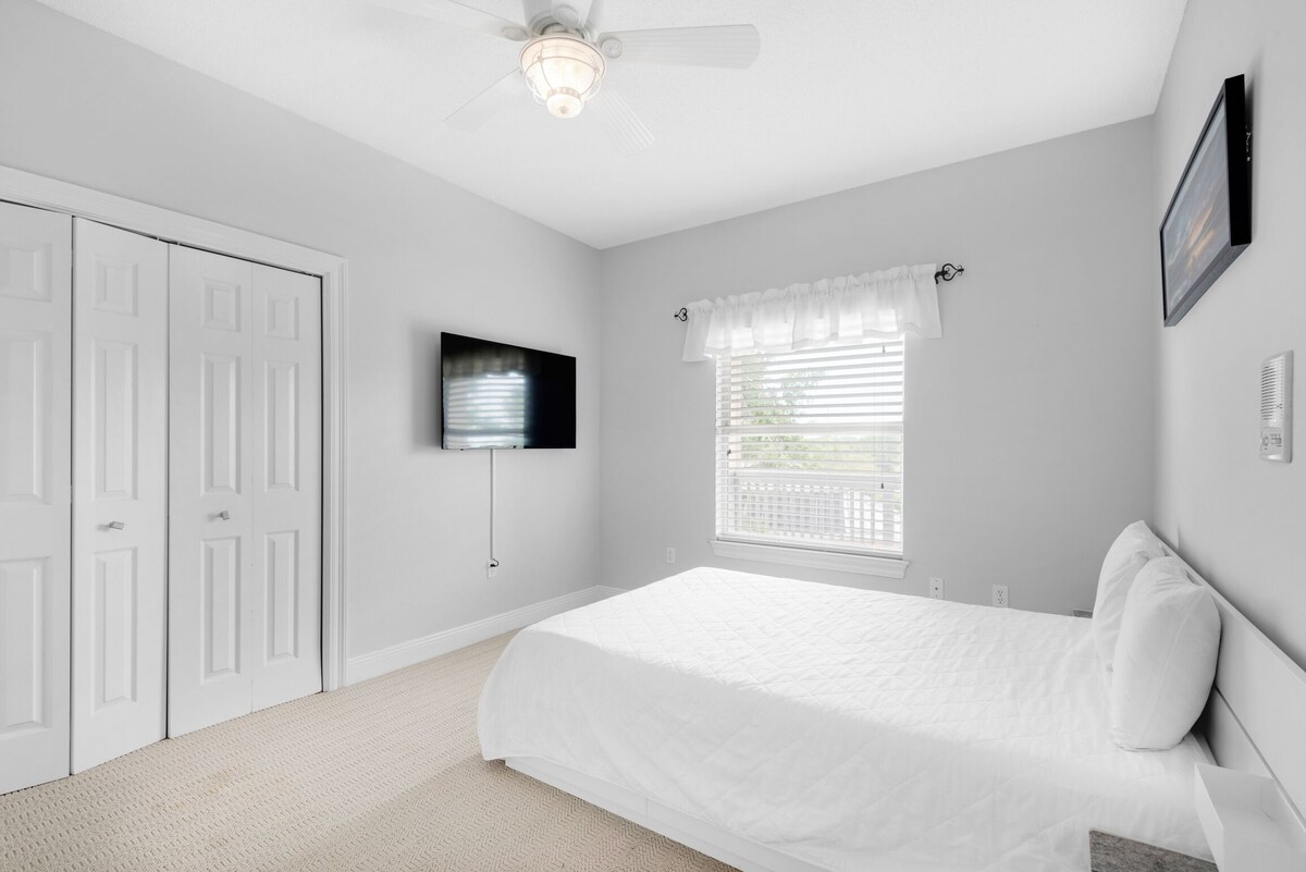 Photo 34 of 🐶️ Pet Friendly I Fenced Yard I 5BR Serenity by the Sea🐶️