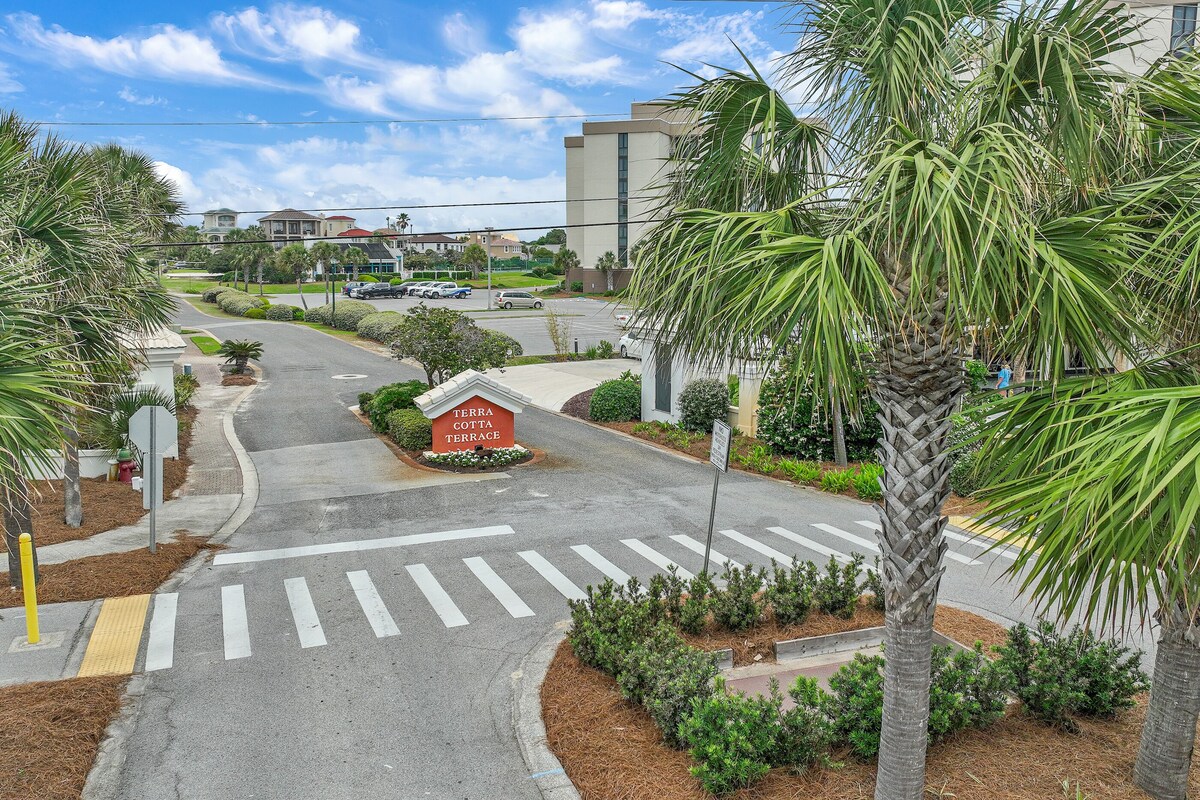 Photo 78 of 🐶️ Pet Friendly I Fenced Yard I 5BR Serenity by the Sea🐶️