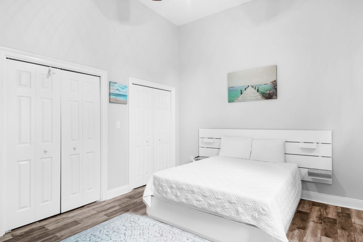 Photo 27 of 🐶️ Pet Friendly I Fenced Yard I 5BR Serenity by the Sea🐶️