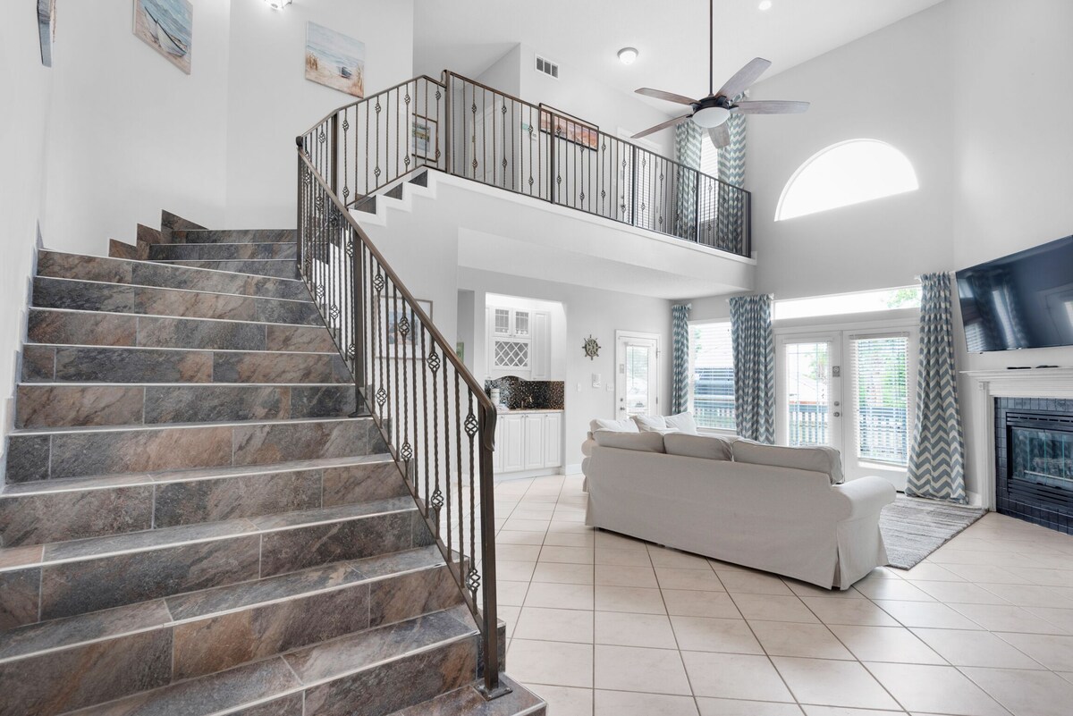 Photo 31 of 🐶️ Pet Friendly I Fenced Yard I 5BR Serenity by the Sea🐶️