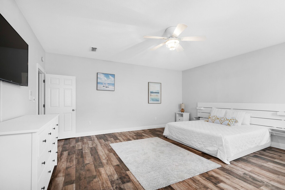 Photo 39 of 🐶️ Pet Friendly I Fenced Yard I 5BR Serenity by the Sea🐶️
