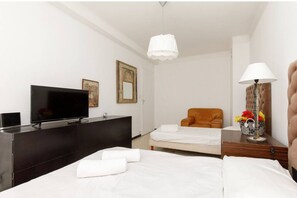 2 slaapkamers, een strijkplank/strijkijzer, wifi, beddengoed