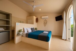 Deluxe Studio Suite | Laptop workspace, iron/ironing board (on request), WiFi (free) - KASSIA TULUM  (Tulum)