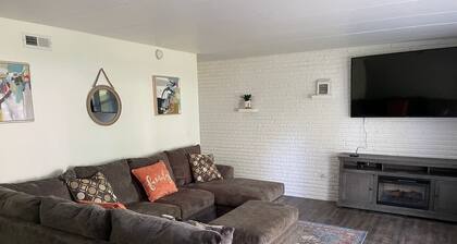 Lovely 1 bed room apartment, all to yourself.