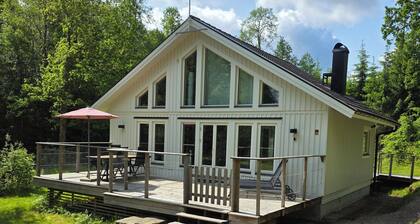 Modern vacation home on the Bolmen