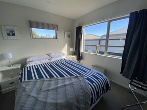 4 多间卧室、熨斗/熨衣板、免费 WiFi、床单