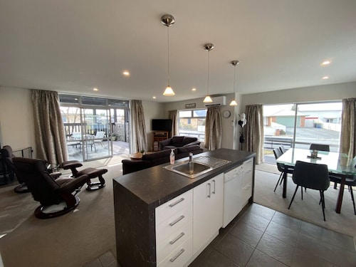 Star Gaze on Rhoboro Rd