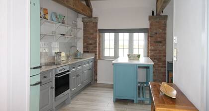The Hayloft - a cheshire that sleeps 2 guests in 1 bedroom