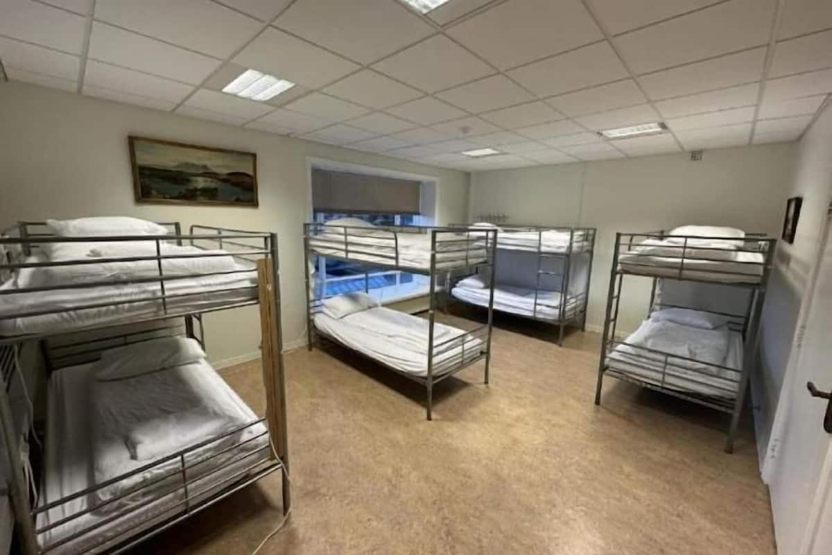 Soundproofing, free WiFi